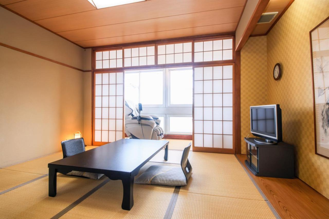 Ikoitei Kikuman Hotel Yonago Buitenkant foto