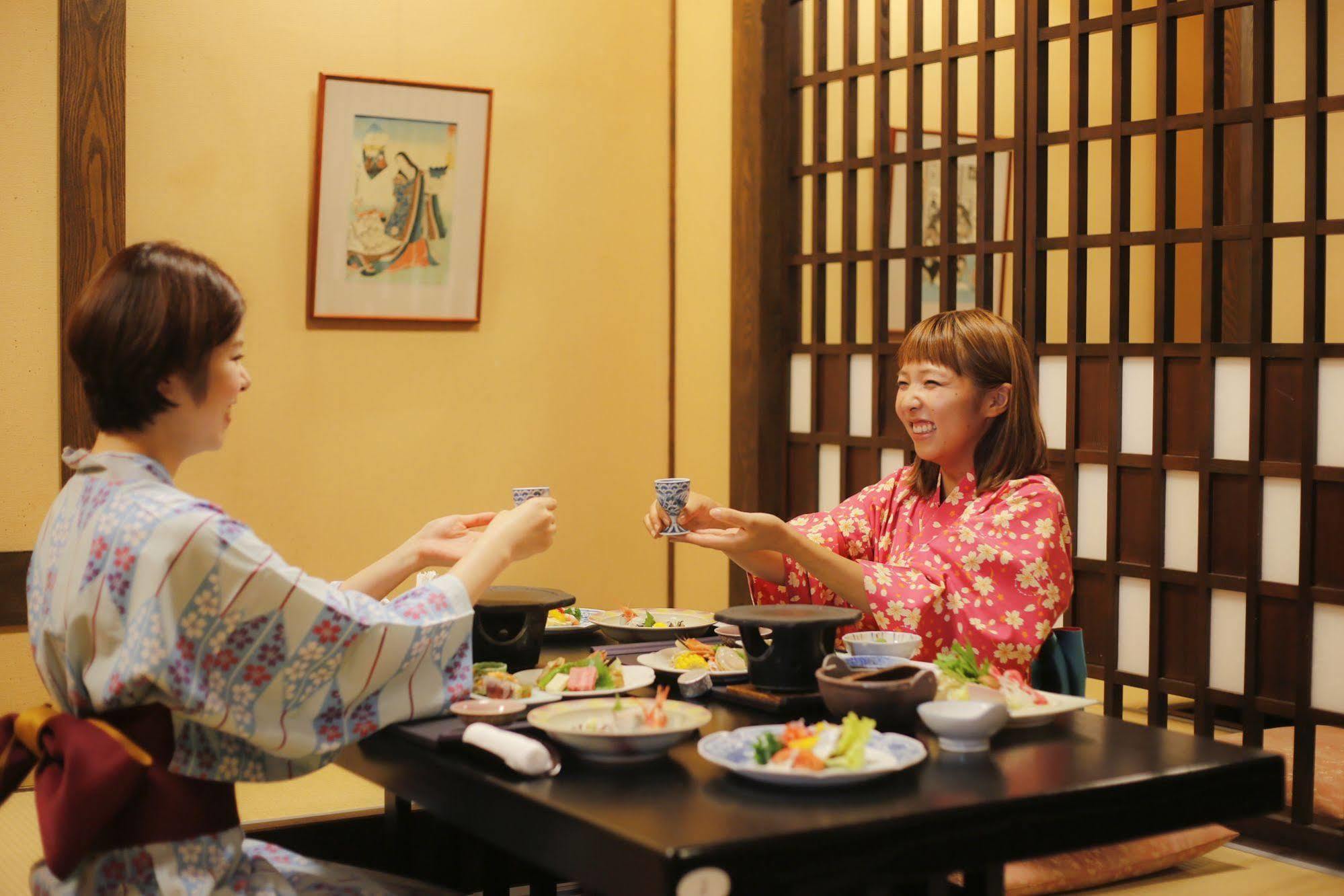 Ikoitei Kikuman Hotel Yonago Buitenkant foto