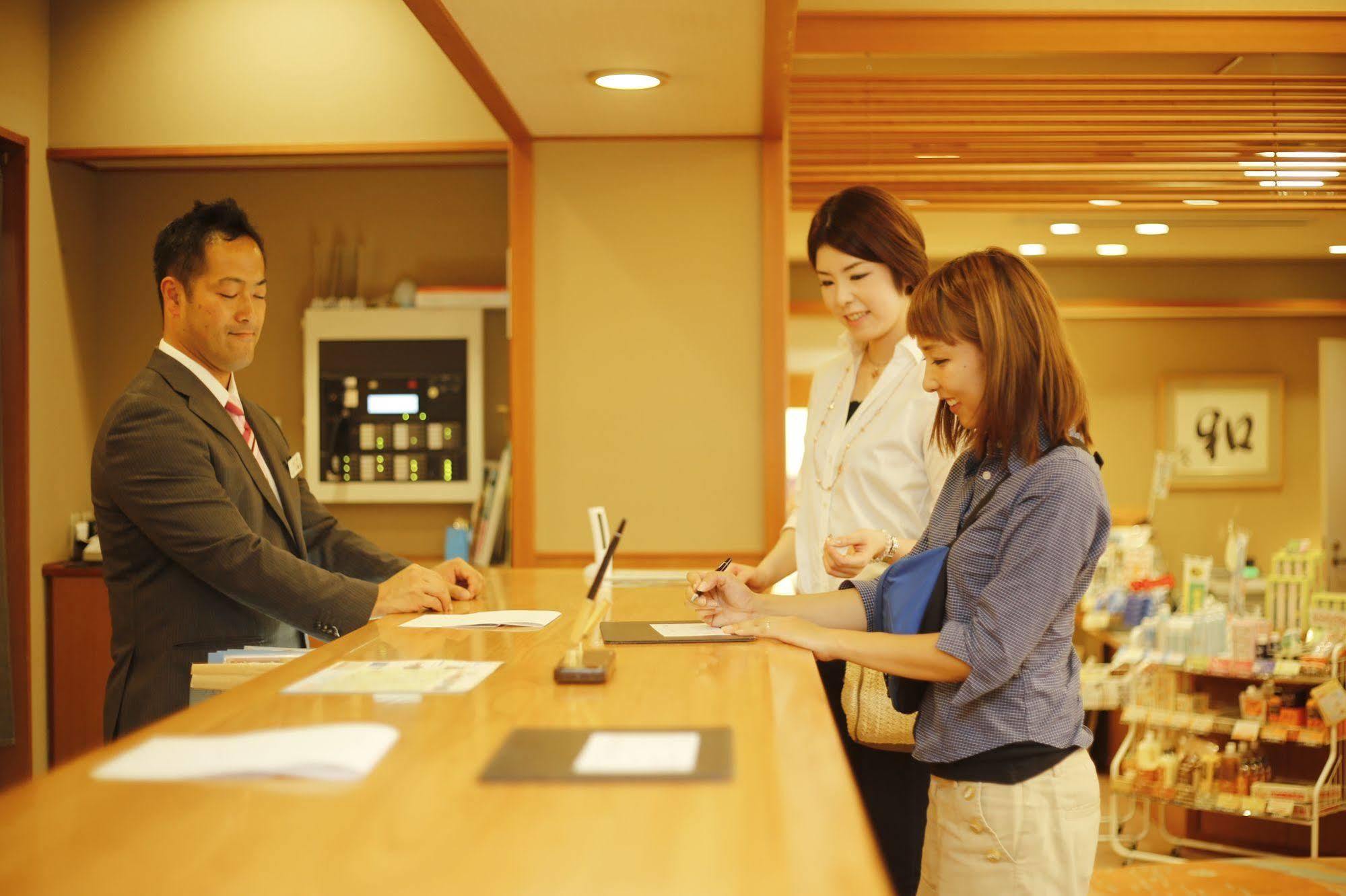 Ikoitei Kikuman Hotel Yonago Buitenkant foto